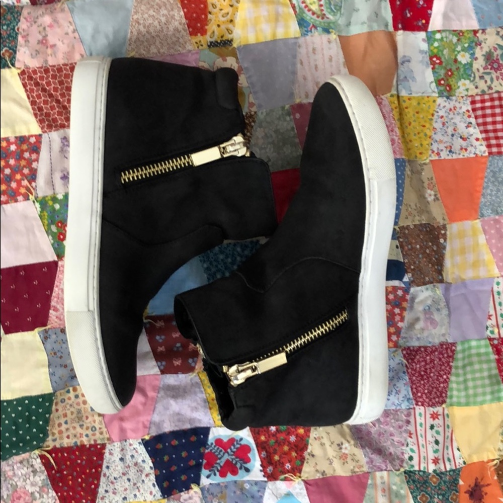 Zip up Kenneth Cole New York fashion sneakers